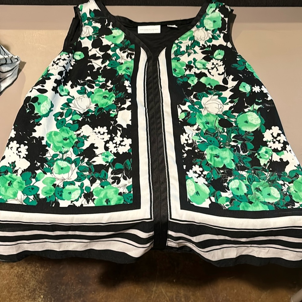 New York and company top